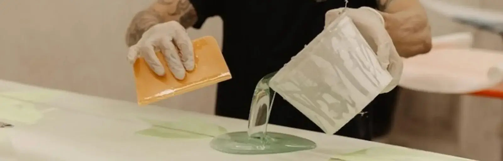 Epoxy vs Polyester Resin Surfboard: Which One to Use and When