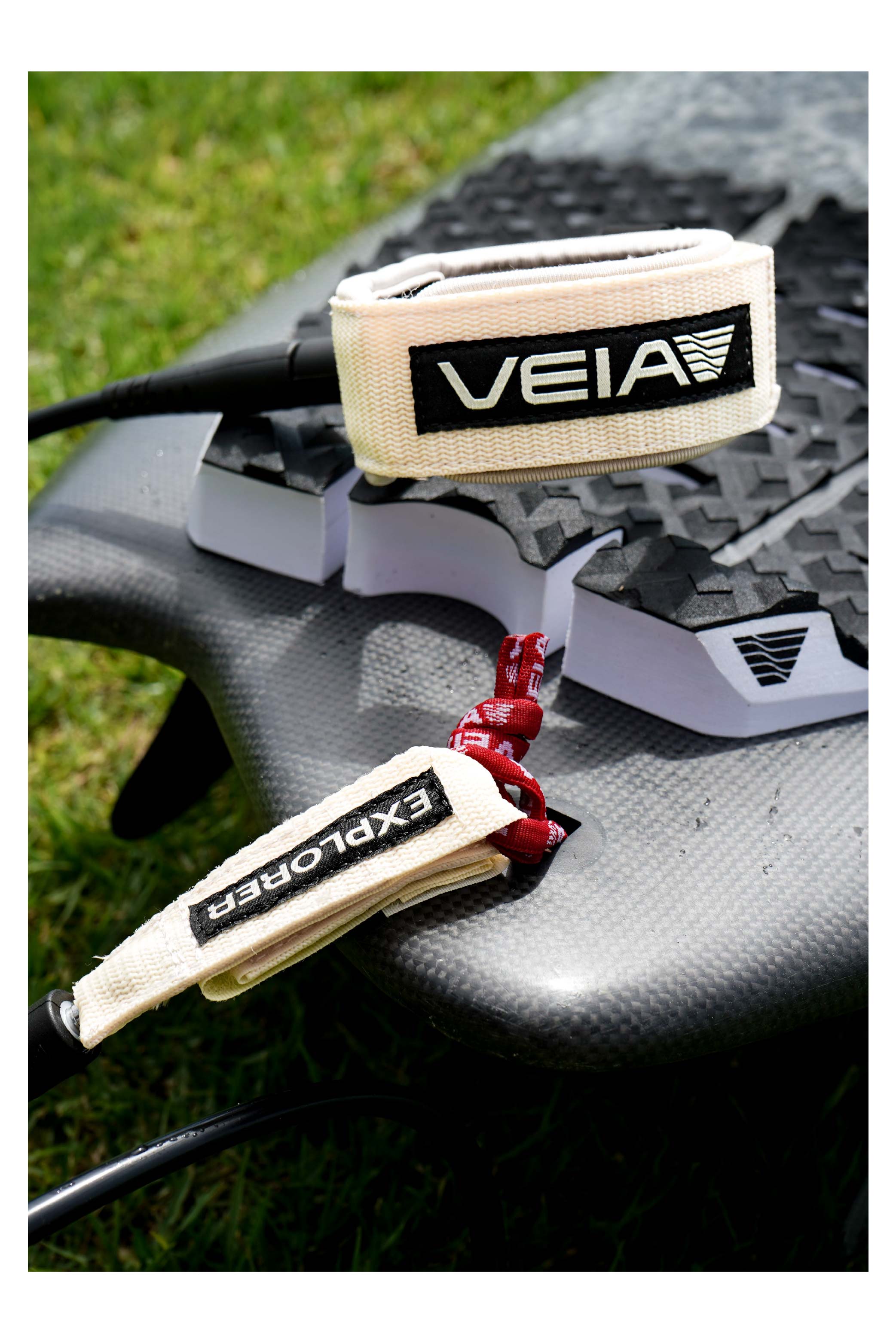 Veia Explorer 6' Comp Leash - Bone
